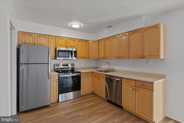 2142 CARTWRIGHT PL, Reston, VA 20191