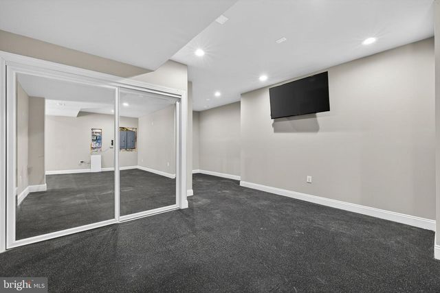 898 DECLARATION DR, Charles Town, WV 25414