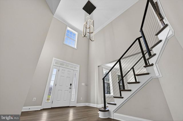 898 DECLARATION DR, Charles Town, WV 25414