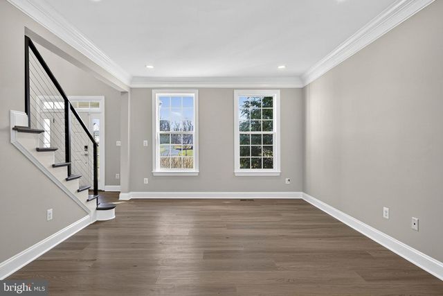 898 DECLARATION DR, Charles Town, WV 25414