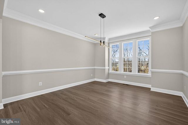 898 DECLARATION DR, Charles Town, WV 25414