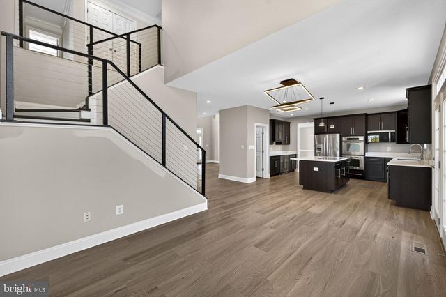 898 DECLARATION DR, Charles Town, WV 25414