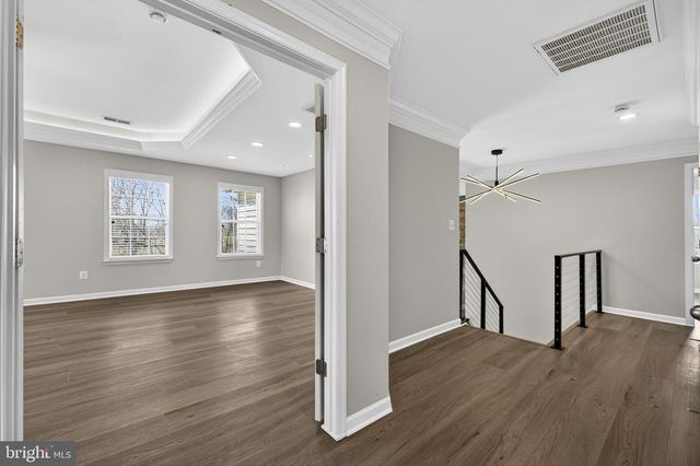 898 DECLARATION DR, Charles Town, WV 25414