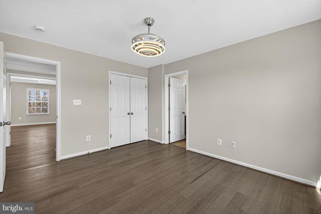 898 DECLARATION DR, Charles Town, WV 25414