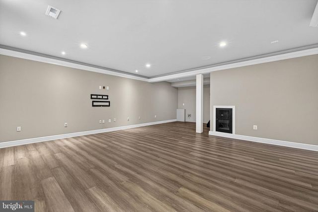 898 DECLARATION DR, Charles Town, WV 25414