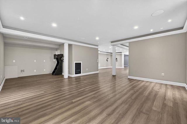 898 DECLARATION DR, Charles Town, WV 25414