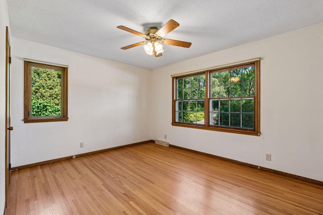 14211 Lennell Drive, Minnetonka, MN 55345