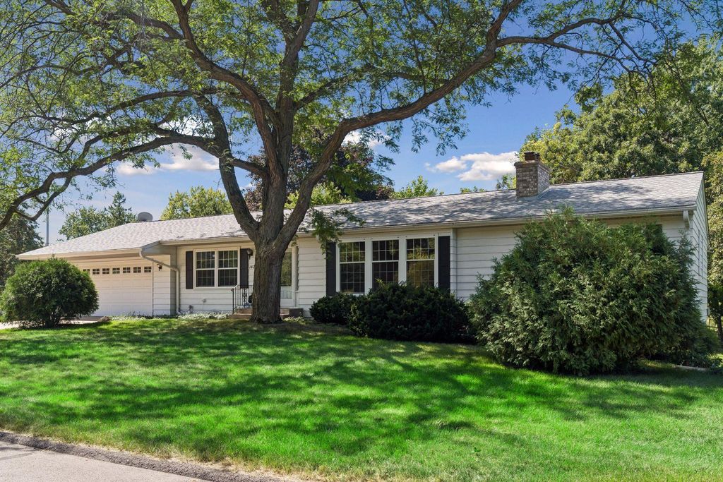 14211 Lennell Drive, Minnetonka, MN 55345 — exterior