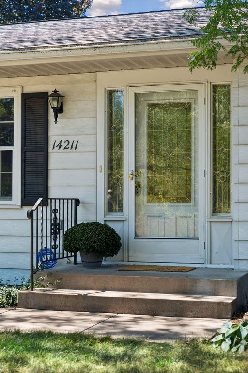14211 Lennell Drive, Minnetonka, MN 55345 — photo 5