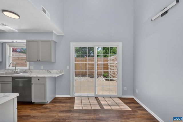 1536 MINOR RIDGE CT, Charlottesville, VA 22901