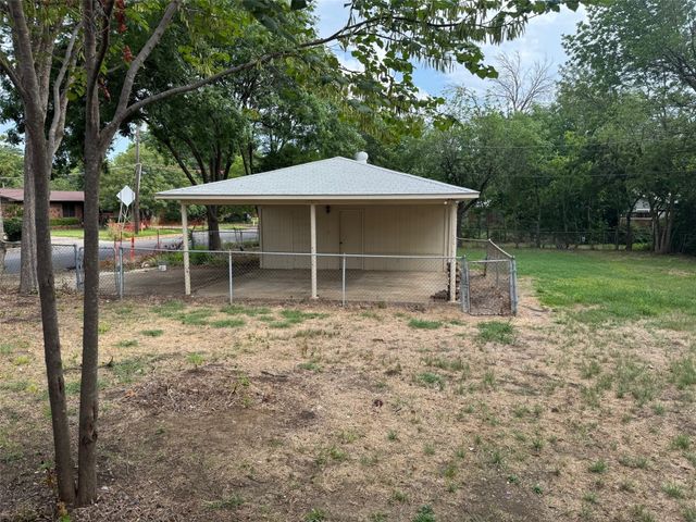 1820 Linden Drive, Denton, TX 76201