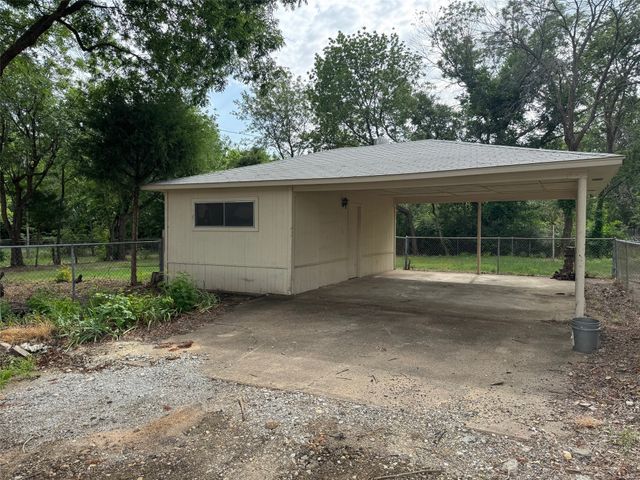 1820 Linden Drive, Denton, TX 76201
