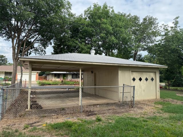 1820 Linden Drive, Denton, TX 76201