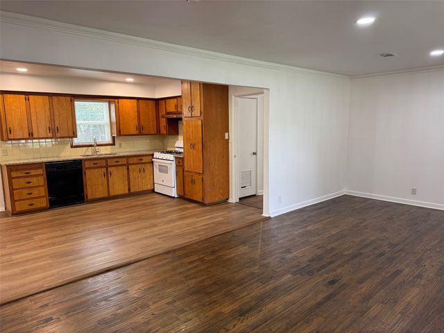 1820 Linden Drive, Denton, TX 76201