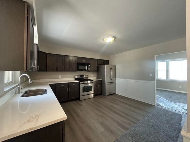 624 N 625 W, Hobart, IN 46342