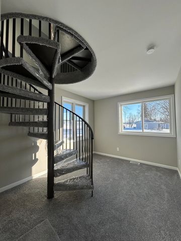 624 N 625 W, Hobart, IN 46342