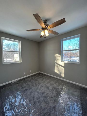 624 N 625 W, Hobart, IN 46342