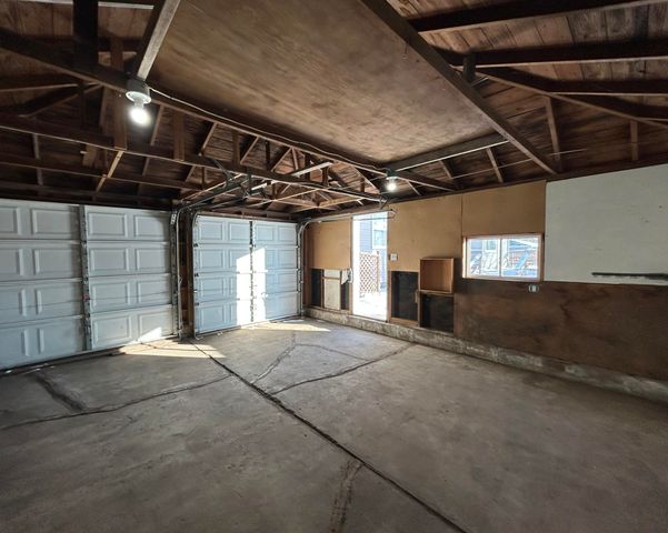 624 N 625 W, Hobart, IN 46342