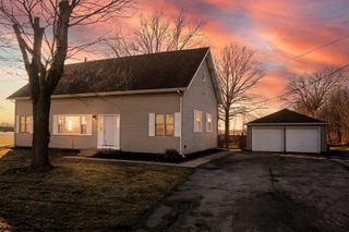 624 N 625 W, Hobart, IN 46342