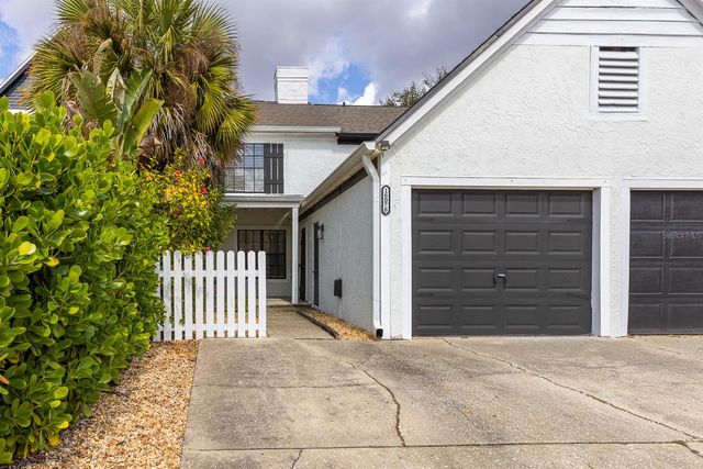 16076 DAWNVIEW DRIVE, Tampa, FL 33624