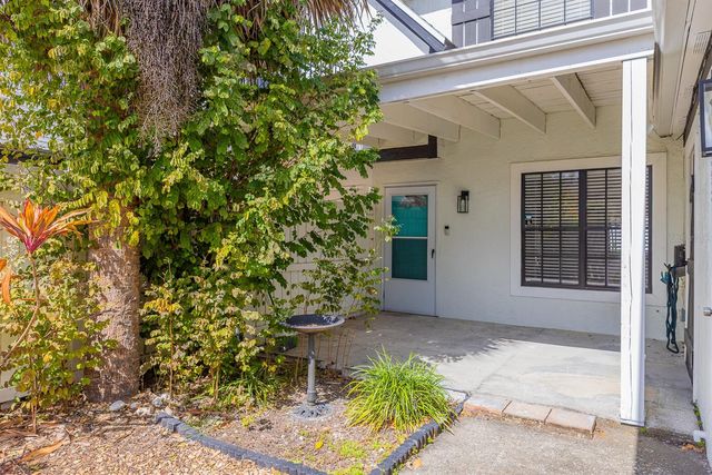 16076 DAWNVIEW DRIVE, Tampa, FL 33624