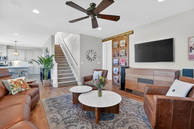 1420 Folsom Meadows Cir, Folsom, CA 95630