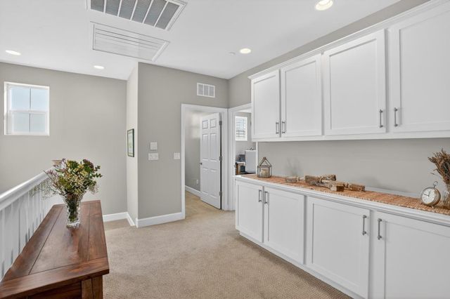 1420 Folsom Meadows Cir, Folsom, CA 95630