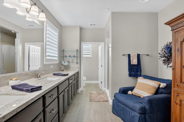 1420 Folsom Meadows Cir, Folsom, CA 95630