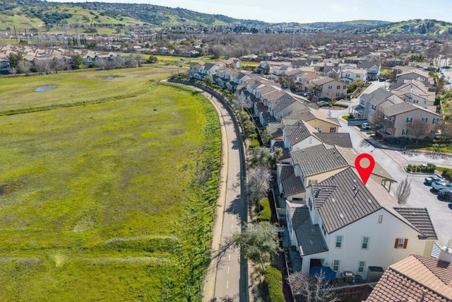 1420 Folsom Meadows Cir, Folsom, CA 95630