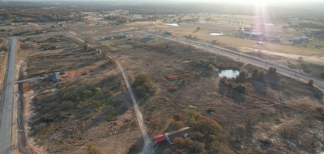 2004 Buffet Way, Poolville, TX 76487