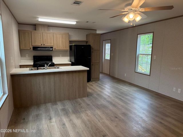 213 MILTON AVENUE, Interlachen, FL 32148