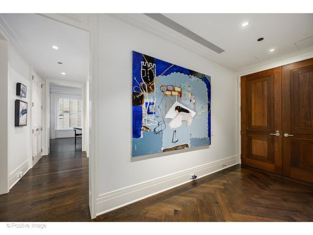 159 E Walton Place 7G, Chicago, IL 60611