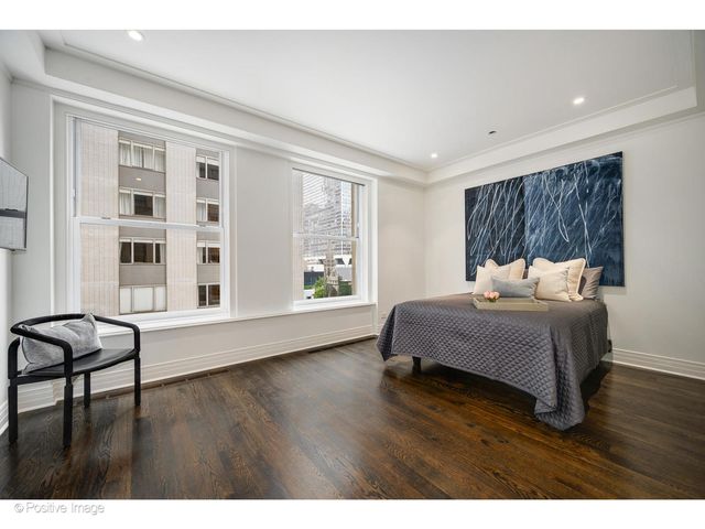 159 E Walton Place 7G, Chicago, IL 60611