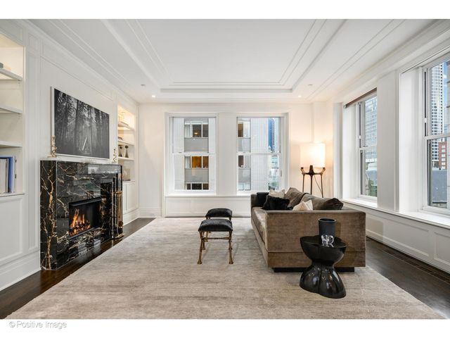 159 E Walton Place 7G, Chicago, IL 60611