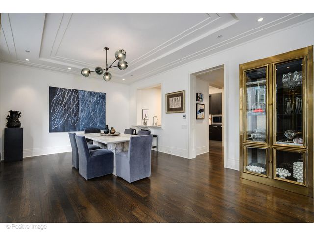 159 E Walton Place 7G, Chicago, IL 60611