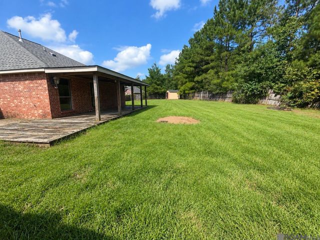 23885 Partridge Ln, Denham Springs, LA 70726