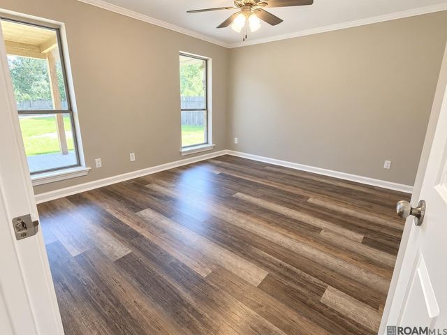 23885 Partridge Ln, Denham Springs, LA 70726