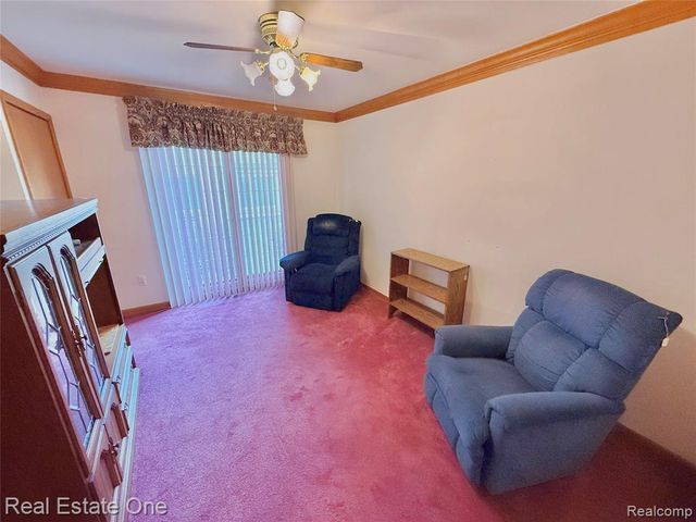 42827 Matthew Drive, Sterling Heights, MI 48313