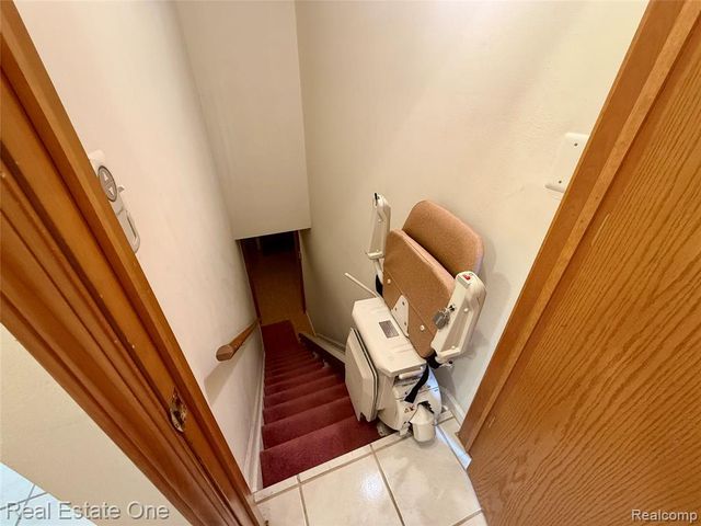 42827 Matthew Drive, Sterling Heights, MI 48313