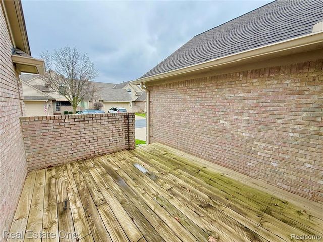 42827 Matthew Drive, Sterling Heights, MI 48313