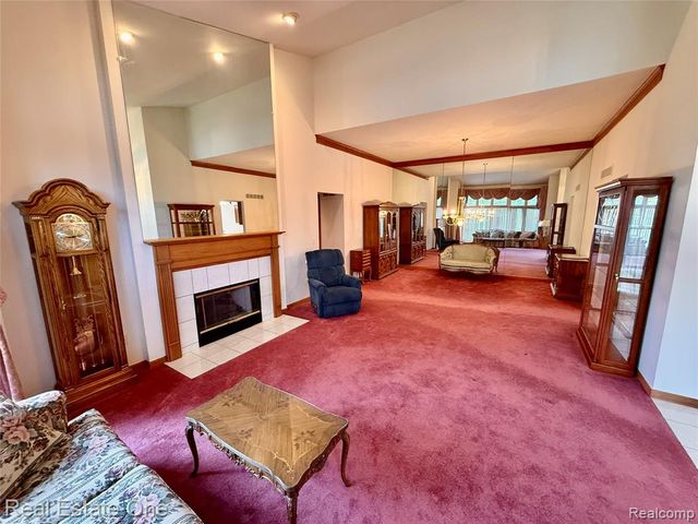 42827 Matthew Drive, Sterling Heights, MI 48313