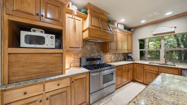 5022 Old Railroad Trail, Kaufman, TX 75142