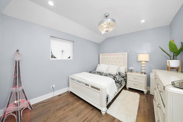 3715 Euclid Avenue, Berwyn, IL 60402