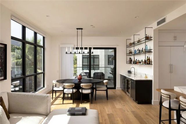 4291 Uptown Newport Dr 3, Newport Beach, CA 92660