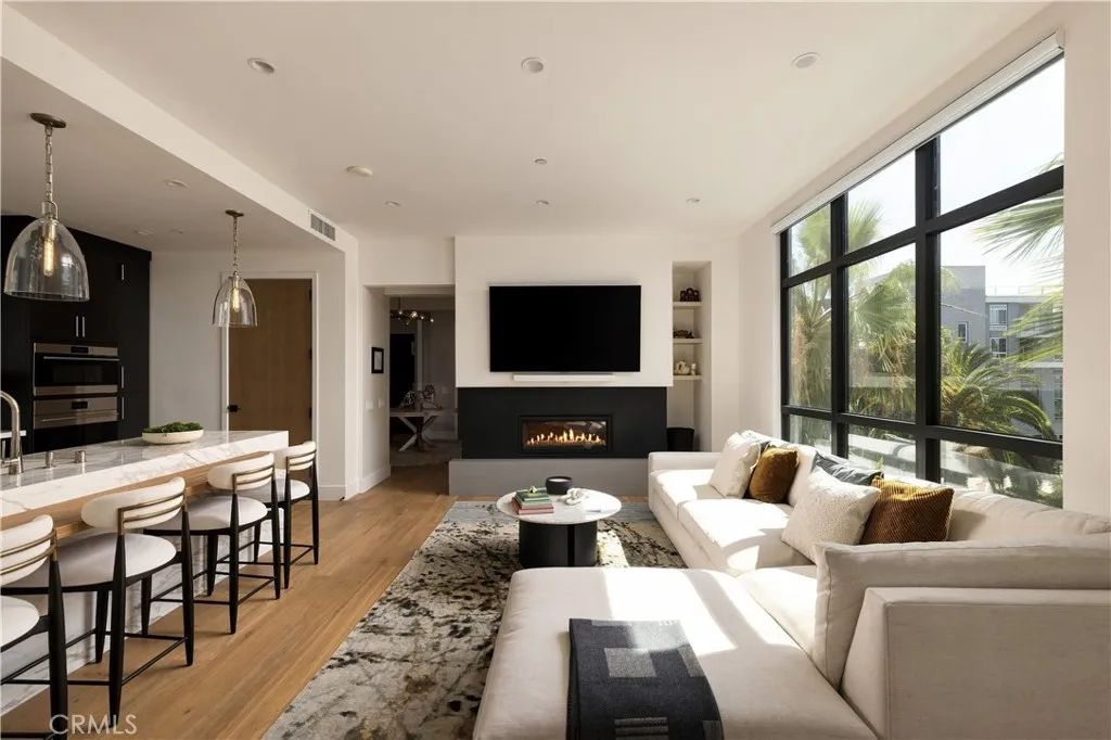 4291 Uptown Newport Dr 3, Newport Beach, CA 92660
