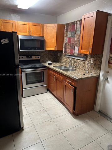 53 NW 169th Street 53, North Miami Beach, FL 33169