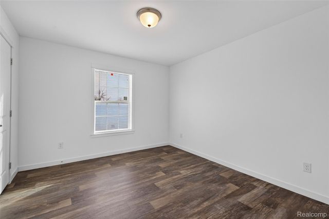 7567 Packard Avenue, Warren, MI 48091