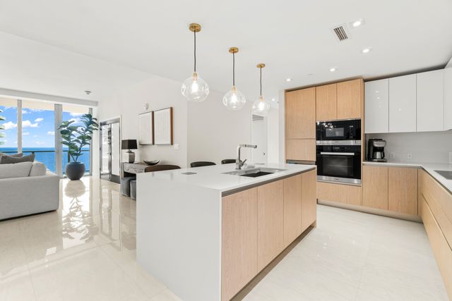 3100 N Ocean Drive 1604, Singer Island, FL 33404