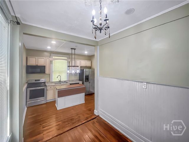 206 W 39th Street, Savannah, GA 31401