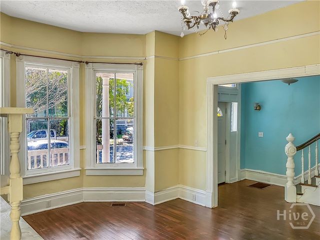 206 W 39th Street, Savannah, GA 31401